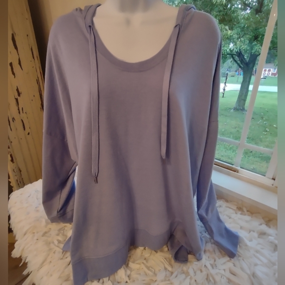 Lavender MTA Sport Large Drop Sleeved Hooded with V-Neck